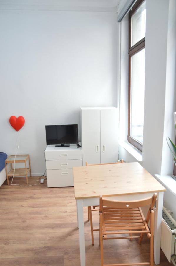 Awesome Studio In Marolles Apartman Brüsszel Kültér fotó