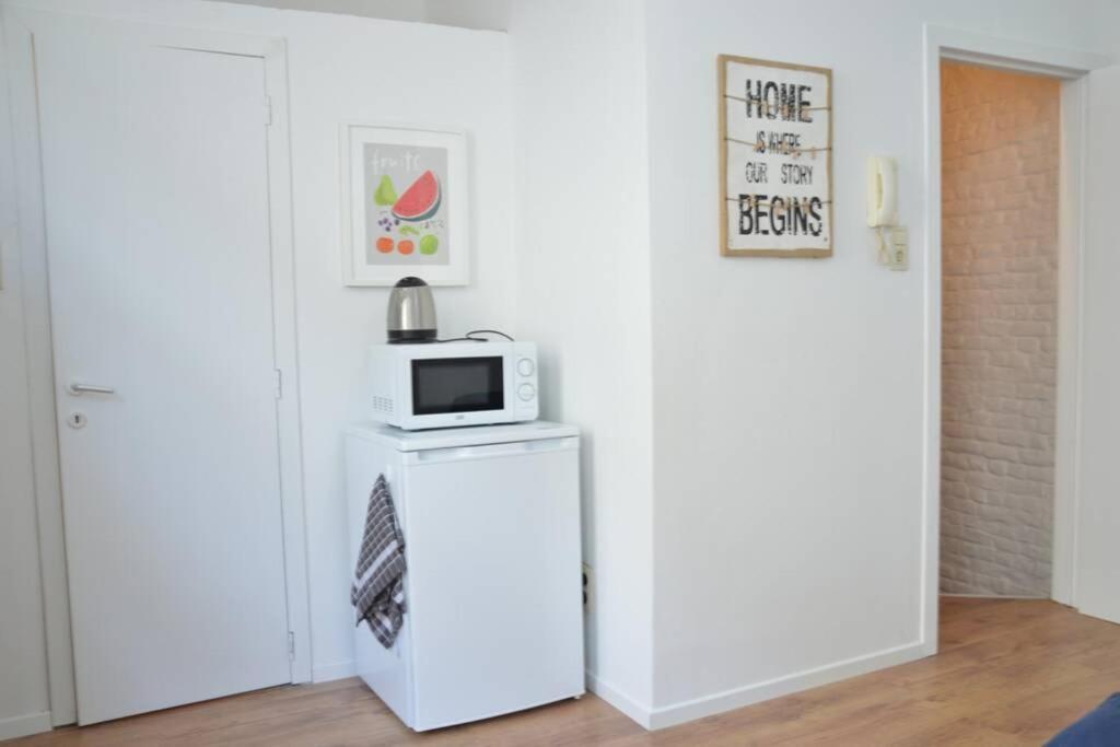 Awesome Studio In Marolles Apartman Brüsszel Kültér fotó
